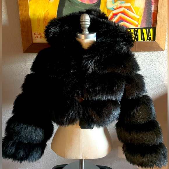 Black faux fur cropped coat. Brand new. Excellent condition. - Picture 1 of 7
